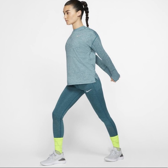 NIKE Element Running Top - Picture 2 of 8